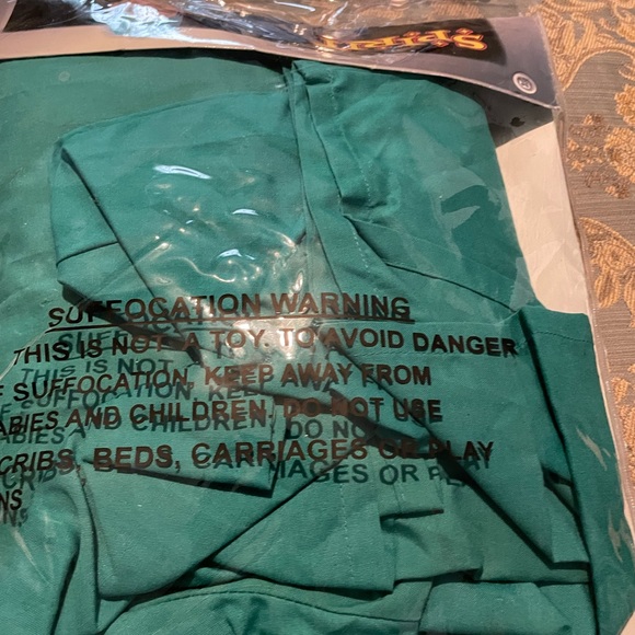 Surgeon Scrubs - Picture 3 of 5